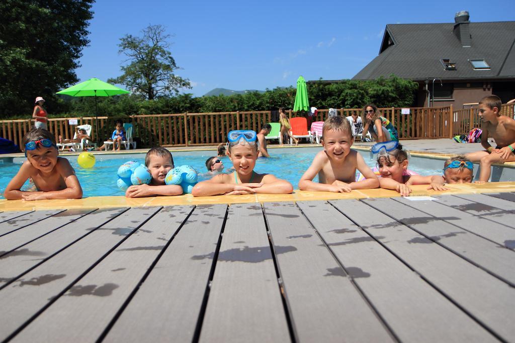 Hotel Domaine Du Lac Chambon ミュロル 部屋 写真