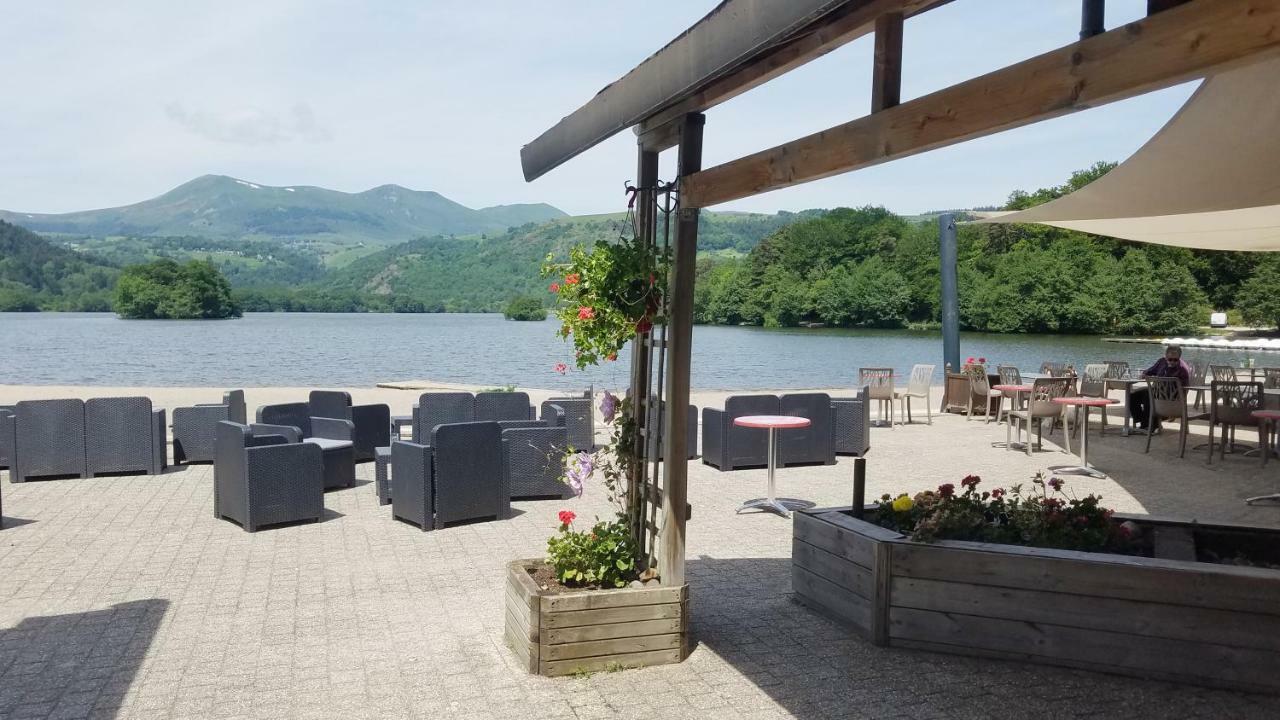 Hotel Domaine Du Lac Chambon ミュロル エクステリア 写真
